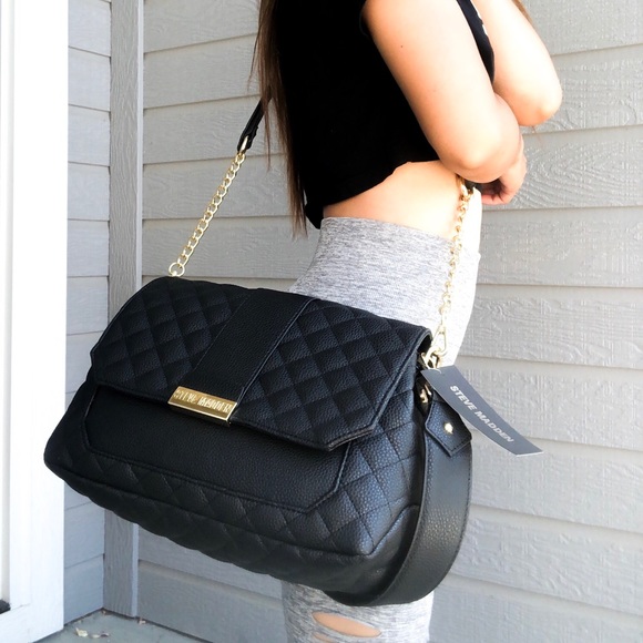 Steve Madden Handbags - Steve Madden shoulder / crossbody bag.